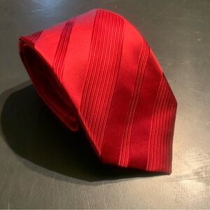 Donald J Trump Signature Collection Tie Necktie Red Striped 100% Silk